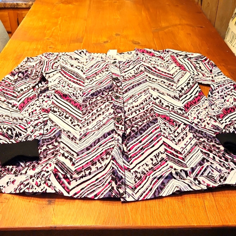 Barco scrub jacket size S EUC